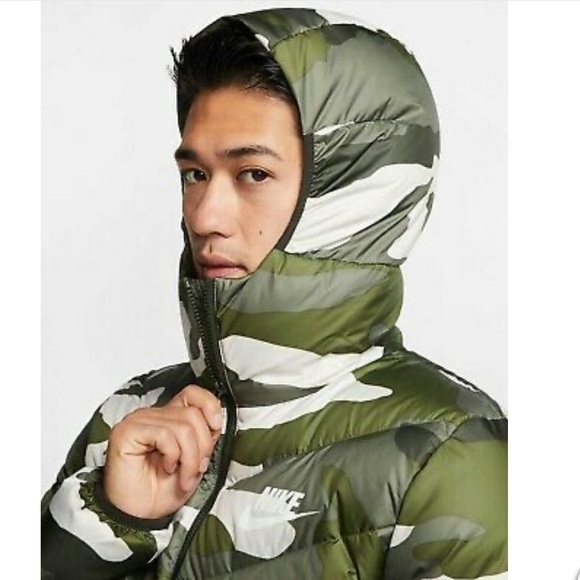 Nike Men’s Camo Puffer Hoodie Jacket - Picture 10 of 11